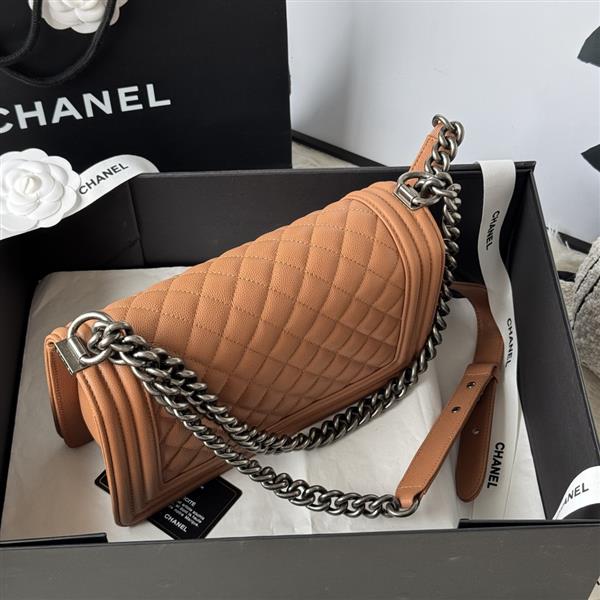 2026127214239487 700